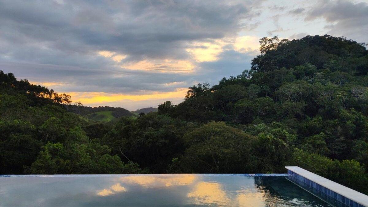 Chale Do Lago Super Luxo Кунья Экстерьер фото