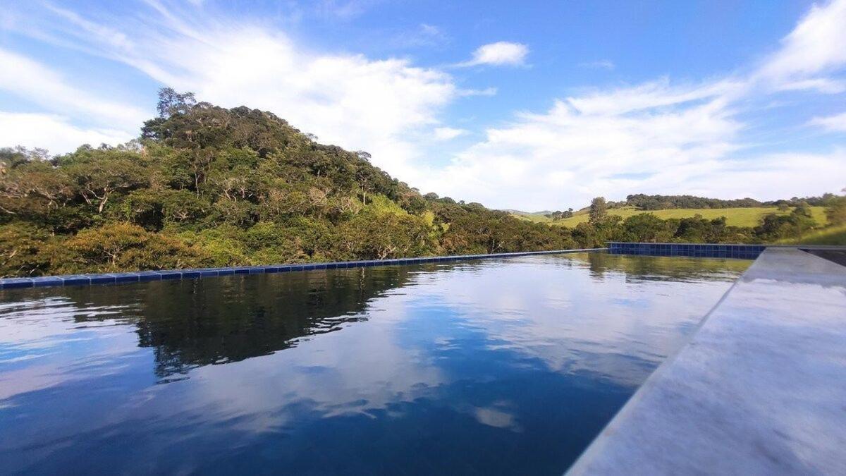 Chale Do Lago Super Luxo Кунья Экстерьер фото